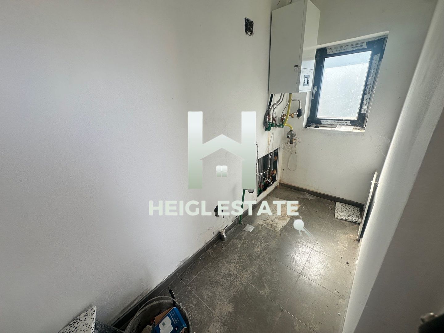 HEIGL ESTATE vă propune spre vânzare casa premium în Bucovat P+E+M - Poză 6