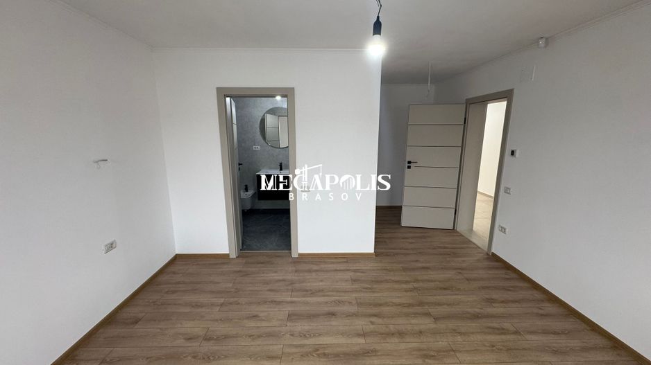 Vanzare Casa pe Parter  4 Camere  Brașov în Cartierul izvor - Poză 4