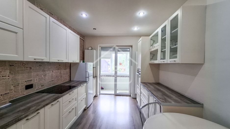Apartament Suprafata Generoasa I Centrul Civic - Poză 4
