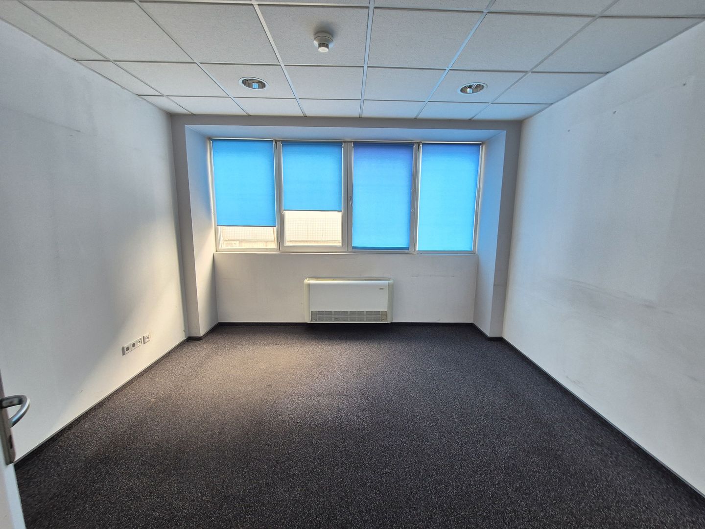 Hala 1040 mp + Spatiu de birouri 400 mp - Militari - Poză 9