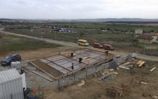 Teren intravilan 720mp cu autorizație, zona bazinul de apă - Poză 2