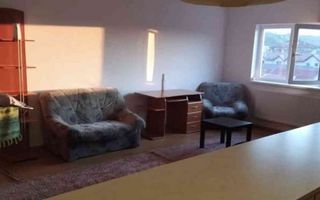 Apartament cu 2 camere, 50 mp, balcon, parcare și pod, zonă liniștită. - Poză 1