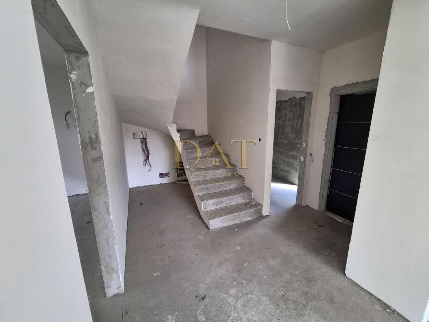 Casa tip Duplex  | 4 camere | 2 parcari | La intrare in Chinteni - Poză 5