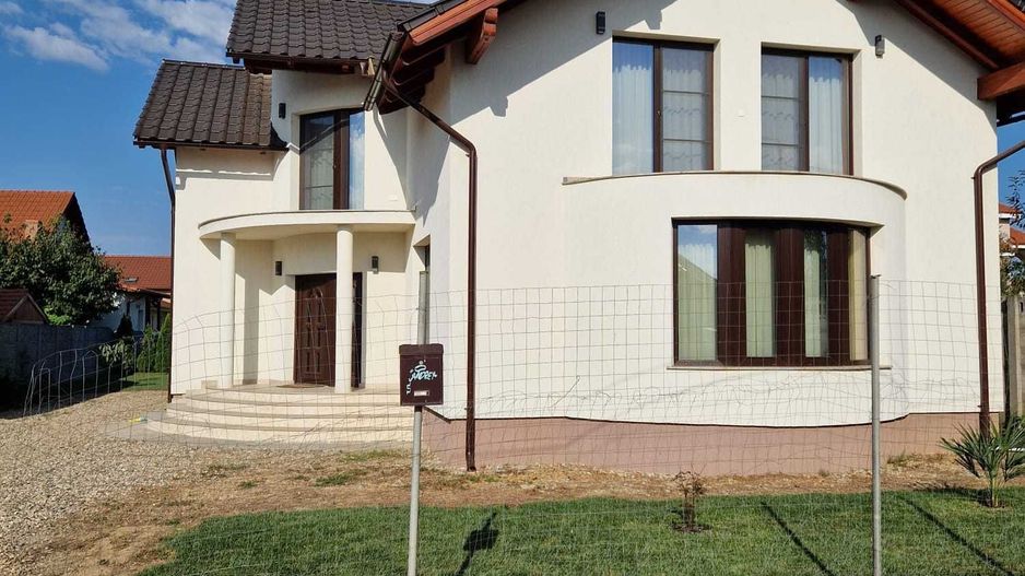 Casă de vanzare în Paulesti Satu Mare - Poză 2