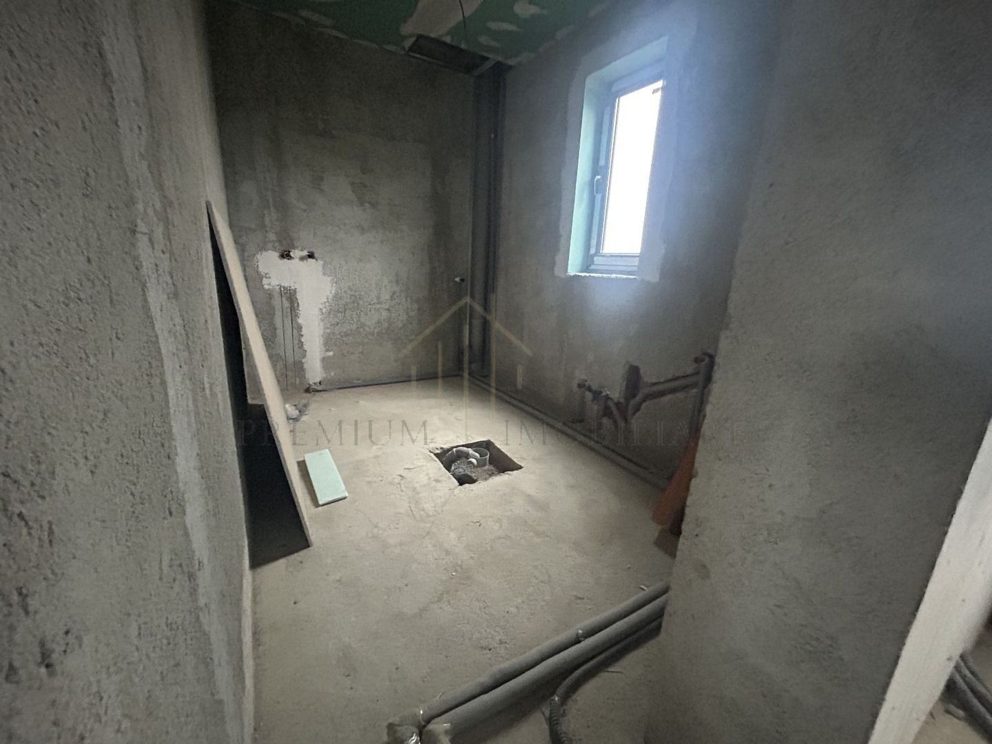 Casa la gri in Onesti - Poză 5