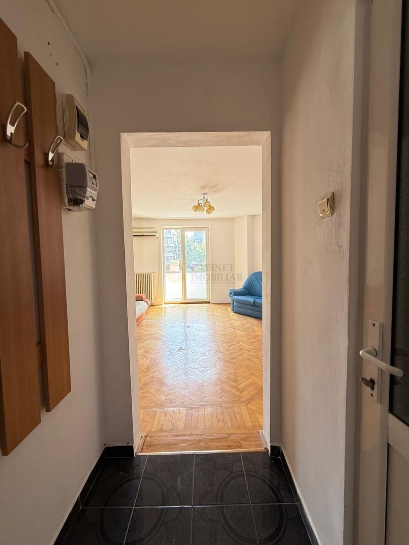 Garsoniera cu balcon | 30 mp  | Piata Mihail Kogalniceanu |  Etaj 1 - Poză 8