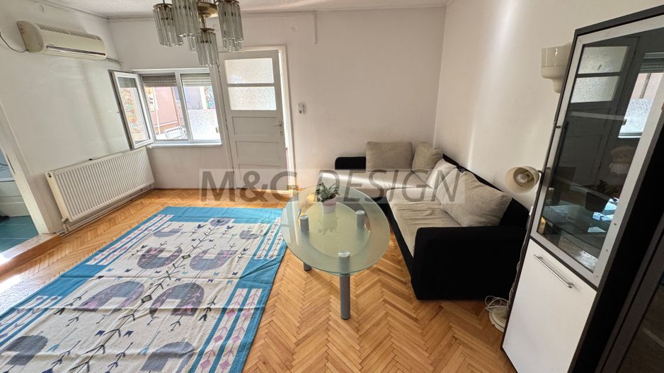 Oportunitate de investiție- Apartament cu 4 camere la et 1 la vila P+1 - Poză 2