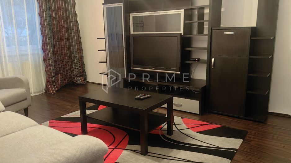 Apartament cu 3 camere de închiriat - Poză 2