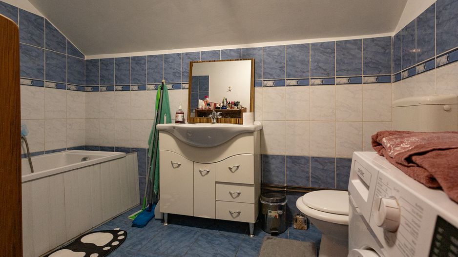 Casă / Vilă cu 6 camere de vânzare în zona Sagului - Poză 12