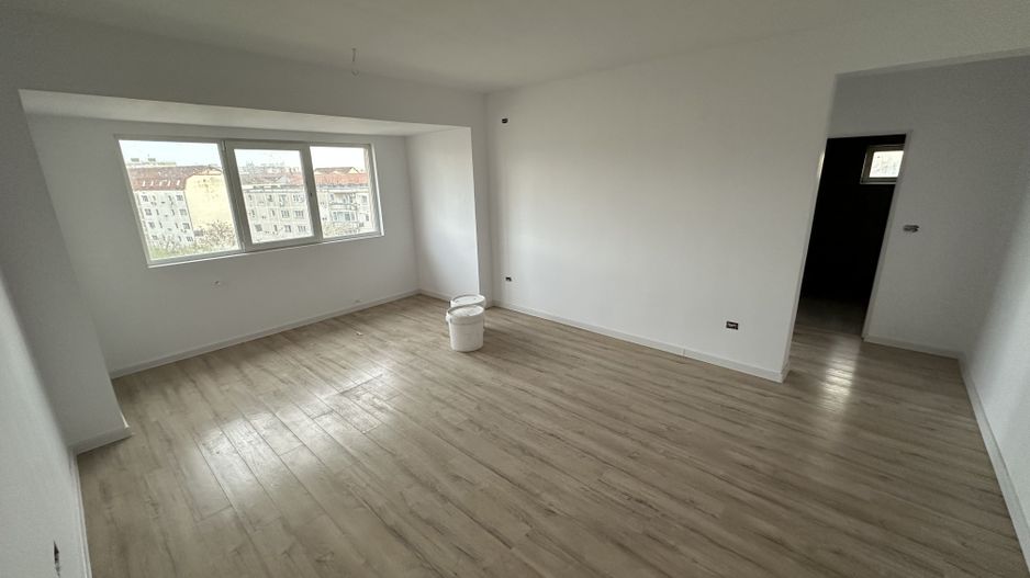 Apartament 2 camere la Mansarda zona Bucovinei - Poză 1