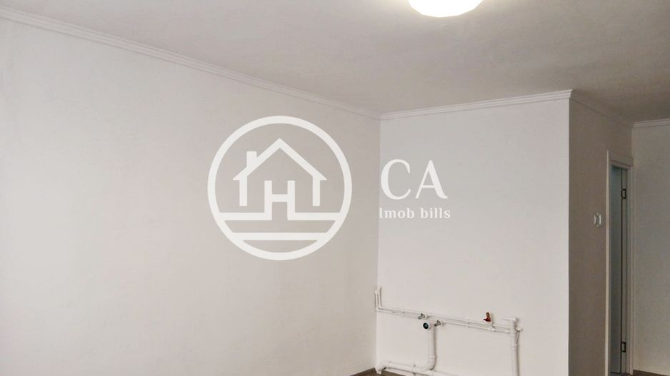 Apartament cu o camera de vanzare in zona Rogerius, Oradea - Poză 2