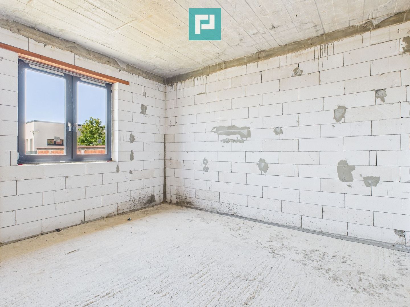 Casă nouă la roșu în Mândruloc - Poză 15