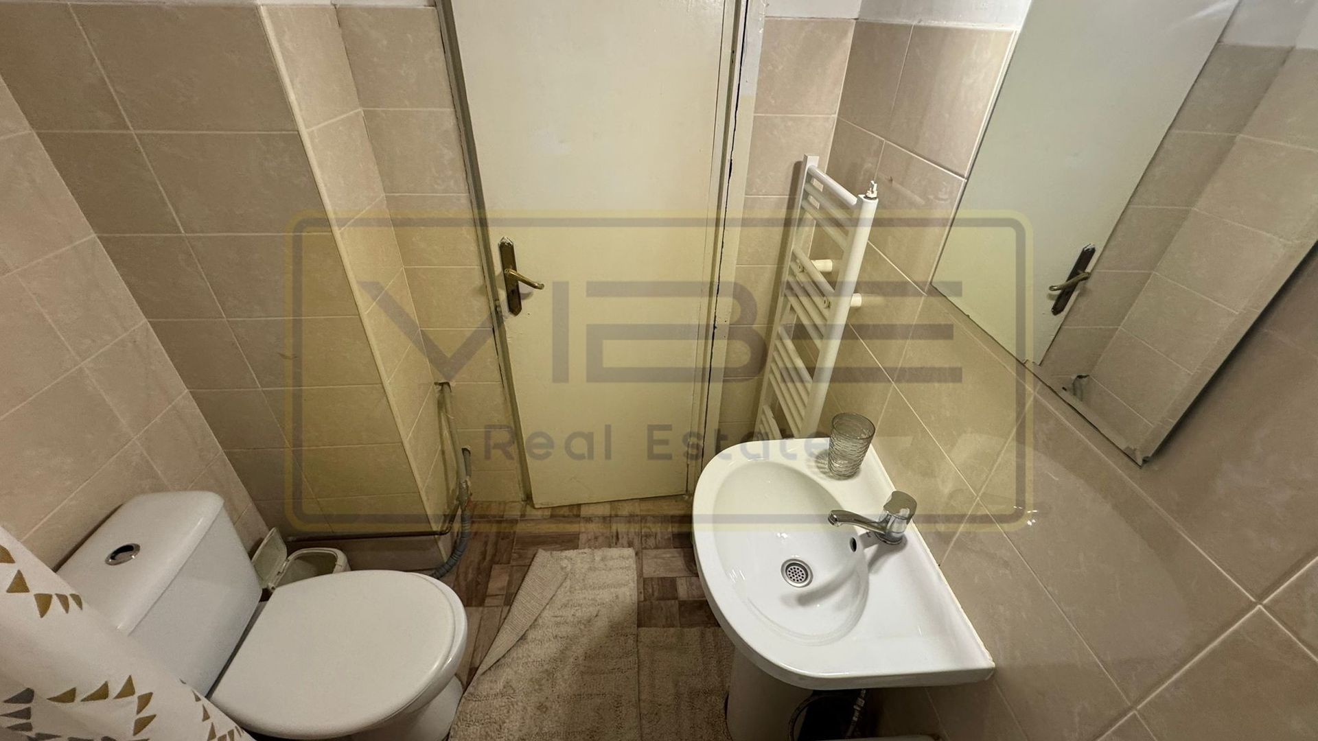 Garsoniera Podu Ros 10 min Centru Palas Mall - Poză 12