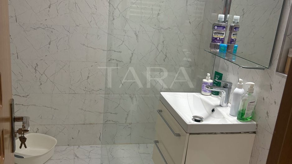 Garsonieră renovată, mobilată și utilată, cu parcare, zona semicentral - Poză 8