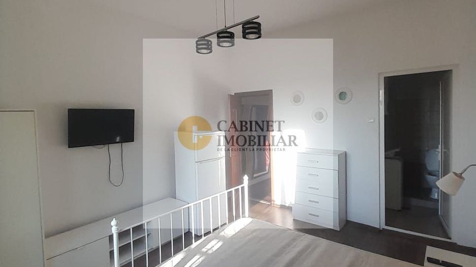 Garsoniera cu balcon  | 32mp  | Universitate  | Pretabil Airbnb - Poză 3