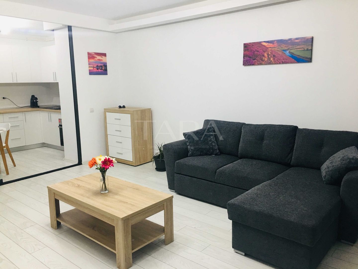 Apartament modern cu 2 camere, terasă generoasă, Iulius Mall – FSEGA. - Poză 2