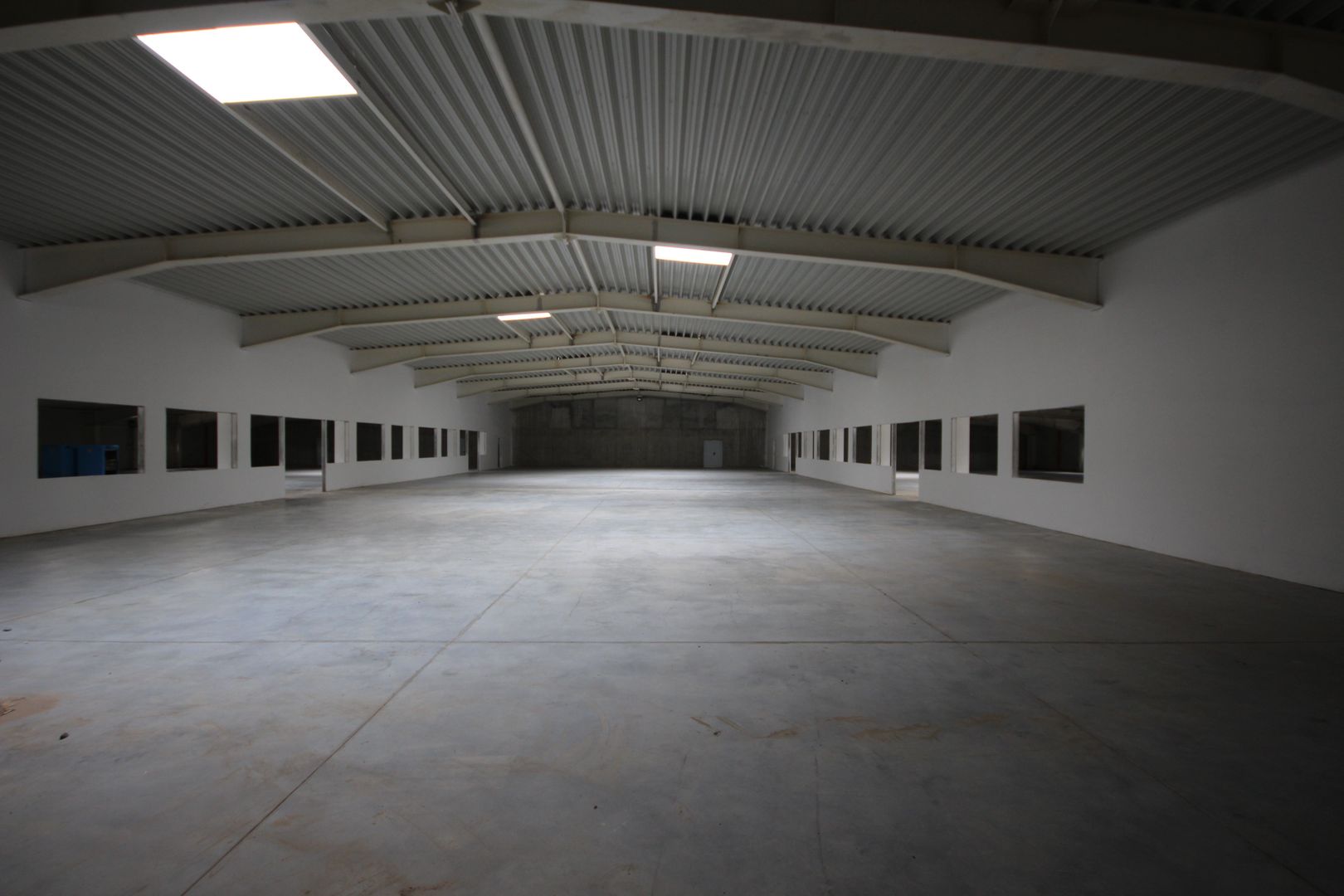 Hala industriala de 4.560 mp - Poză 1