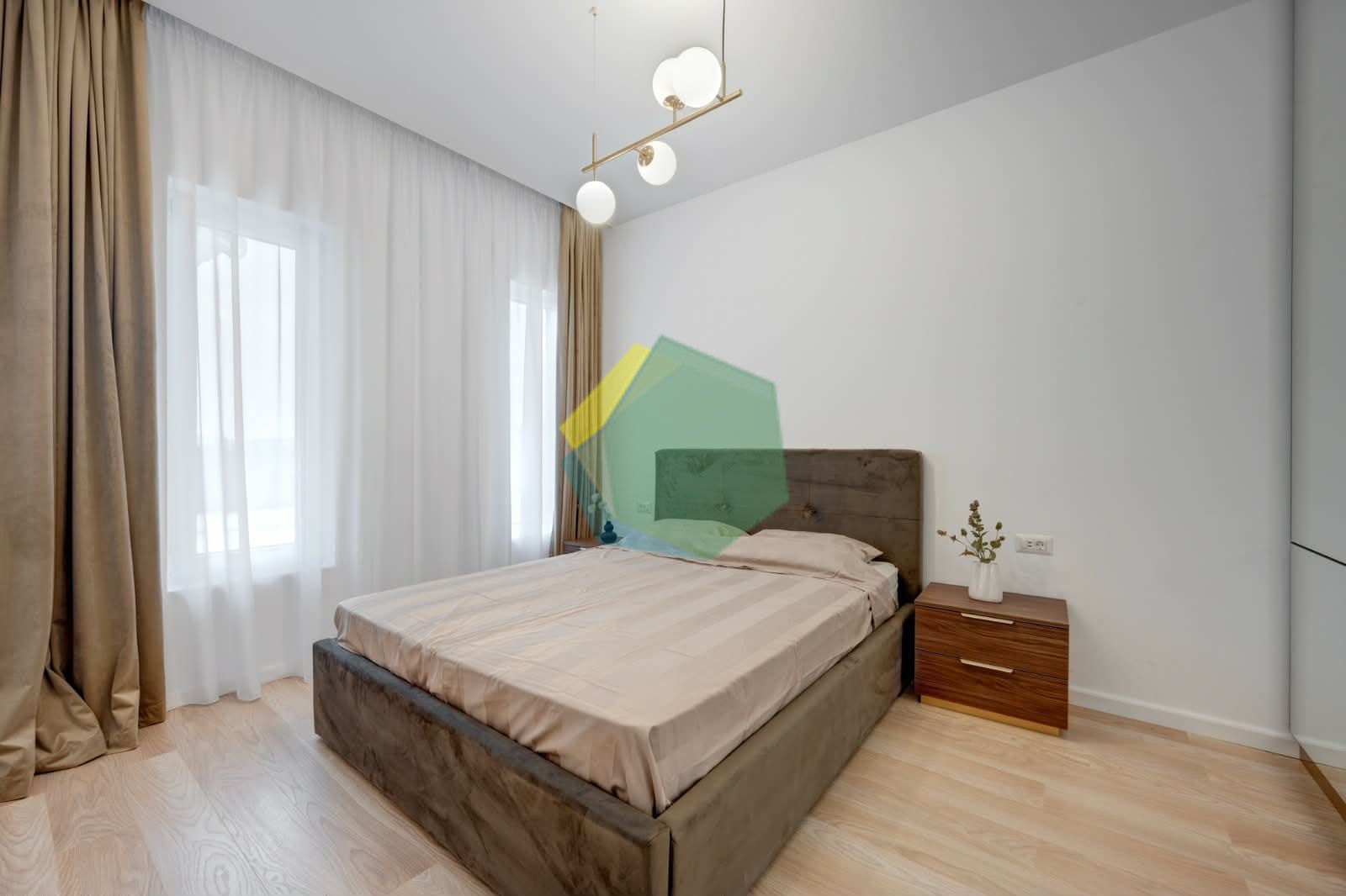 Casă Elegantă cu Curte Privată | 4 Camere | Prima Inchirere | Tunari - Poză 3