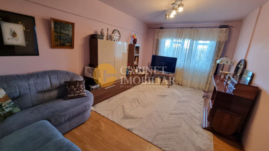 Apartament 4 camere – Rond Vechi, 97 mp, luminos și spațios - Poză 1