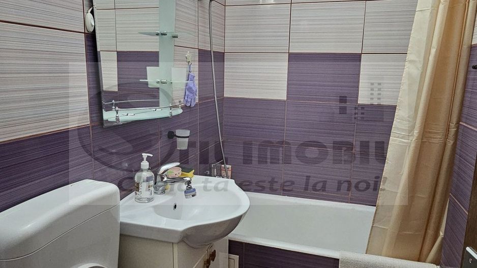 Apartament cu camere Alexandru cel Bun - 450 euro - Poză 5