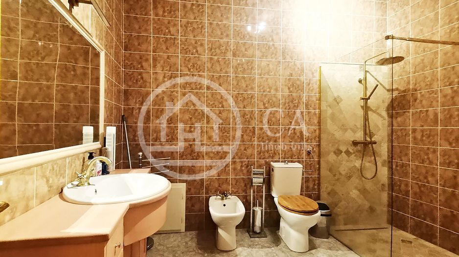 Apartament de închiriat cu 4 camere în zona Ultracentrală, Oradea - Poză 15