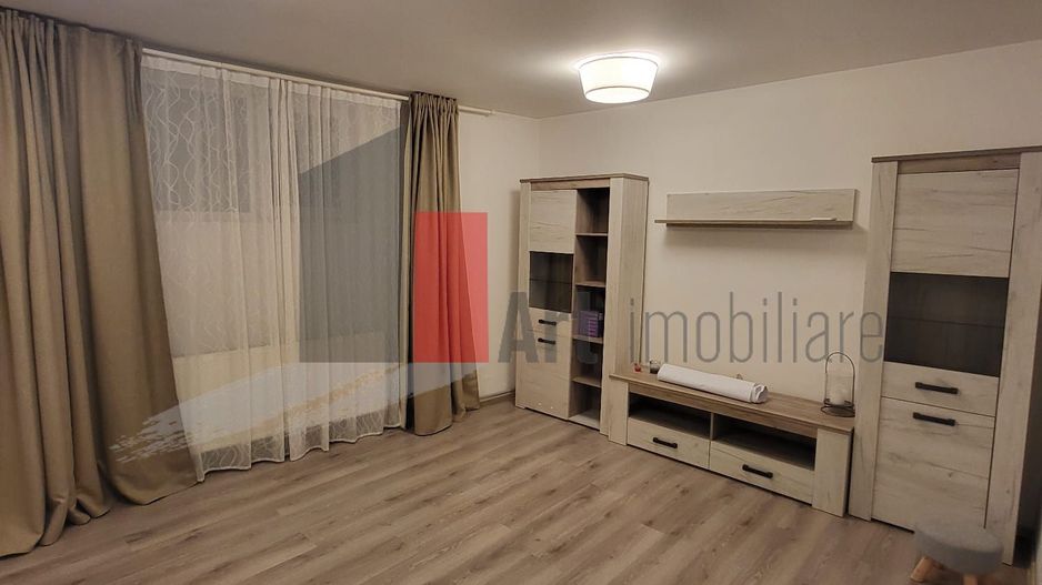 2 camere Sky Residence Titan - Poză 1