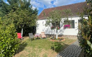 Casa de inchiriat cu 2 camere la curte comuna in zona Dealuri, Oradea - Poză 1
