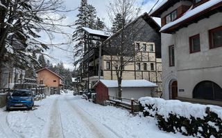 Pensiune Sinaia Langa Castelul Peles | Investitie sigura. - Poză 2