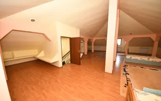 Vila spatioasa, pretabil pentru locuit/clinica, zona Micro 17 – Galati - Poză 27
