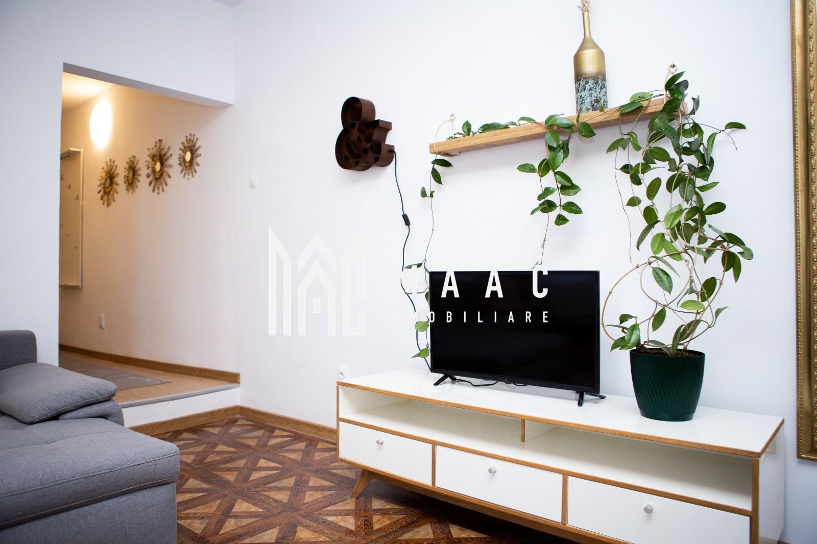 Apartament 3 camere | Curte | Modern | Renovat | Central - Poză 14