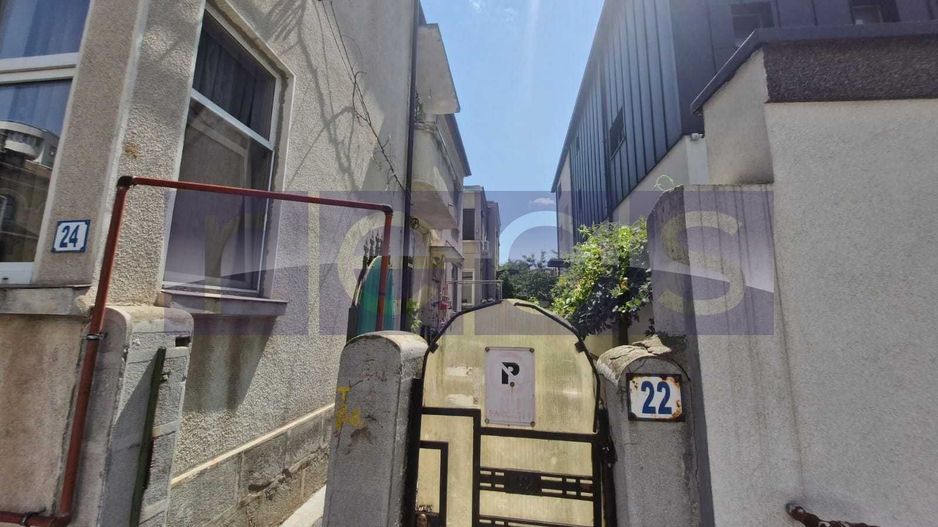 Vand apartament in vila 4 camere - Poză 3