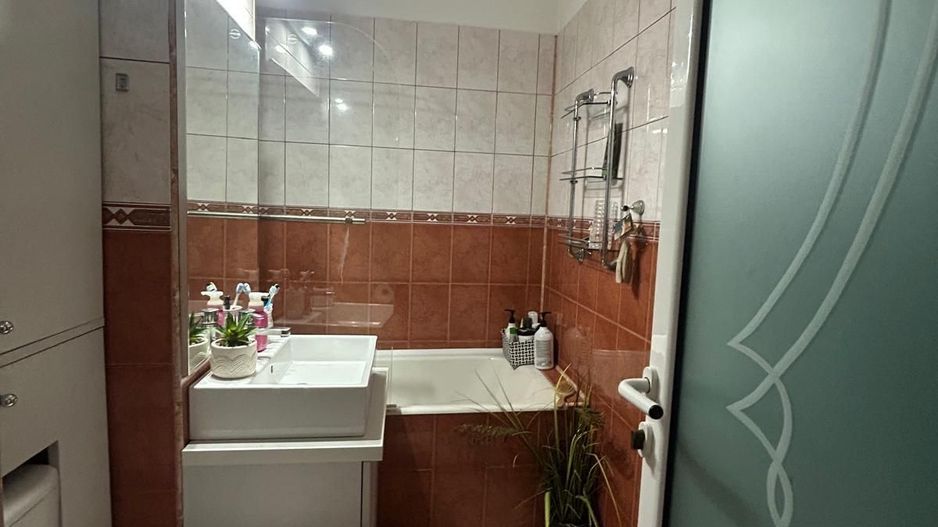 3 camere - zona LIDL Andrei Muresanu - etaj 2/4 - mobilat si utilat - balcon - Poză 9