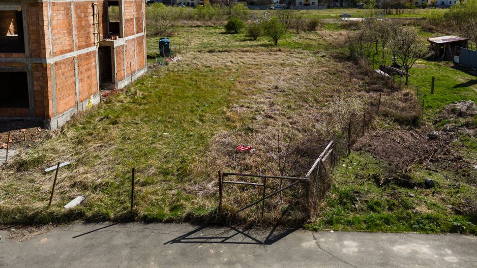 VANDUT - Ghiroda - Lacuri | 776 mp | Toate Utilitatile - Asfalt | Com 0 - Poză 11