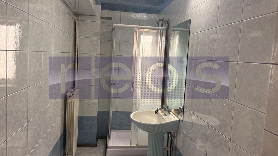 2 CAMERE DECOMANDAT | CENTRAL | 67 MP - Poză 4