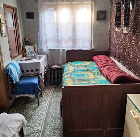 Casă și teren de vânzare Polovragi - Racovița - Poză 5
