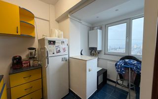 Garsoniera spatioasa, etaj intermediar, zona Garii - Poză 3