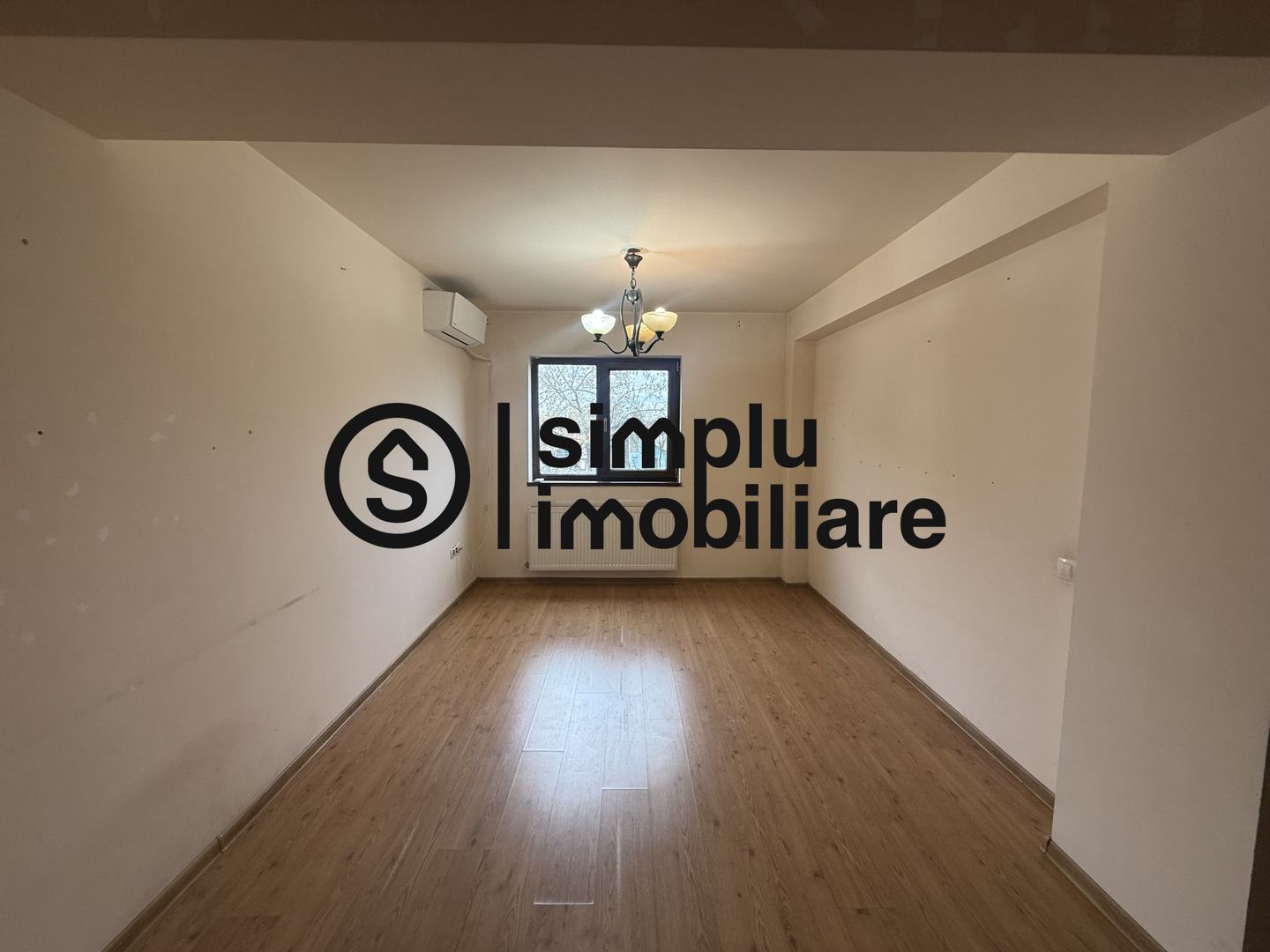 Apartament 3 Camere Decomandat Central et 1/4 - Poză 4