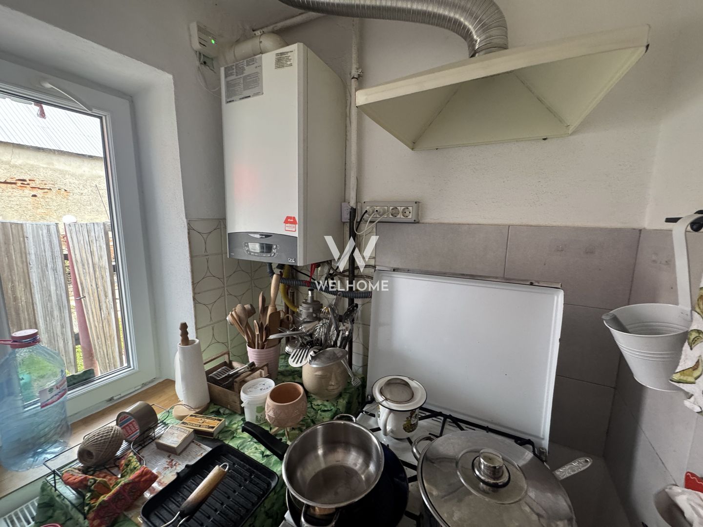 Casa individuala in Arpasu de Sus, teren mare, partial renovata - Poză 11