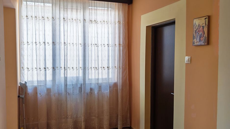 Casă cu teren generos Ghiroda vatra veche - Poză 12