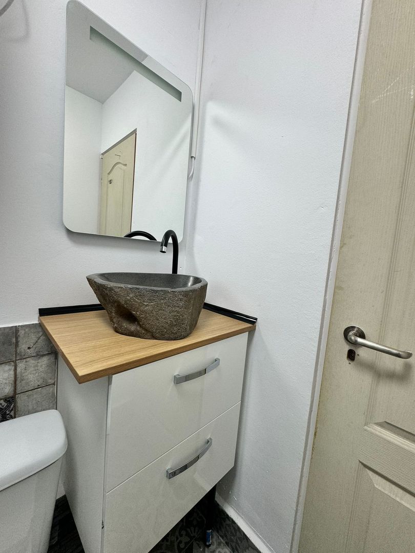 Garsoniera de vânzare în fața Novotel-  Calea Victoriei - Poză 9