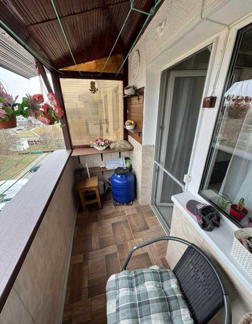 BRASADAS vinde ap 3 cam etaj 4/4 în Micro 17. - Poză 7