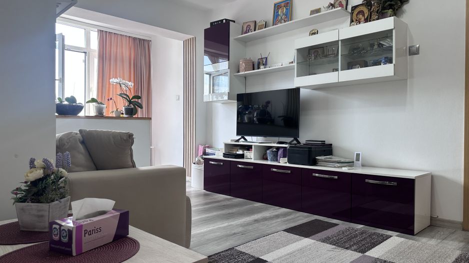 Primitor și luminos! Vânzare apartament cu 2 camere în M6, Târgoviște. - Poză 1