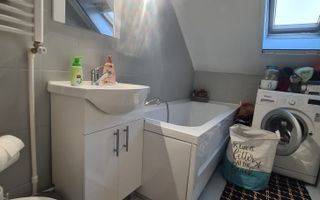 Casă cu 5 camere,  S+P+Mansarda-zona centrală Oradea(Strada Primariei) - Poză 12