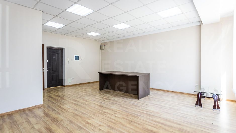 Chirie, spațiu comercial/oficiu, 38mp, str. Socoleni, Râșcani - Poză 4