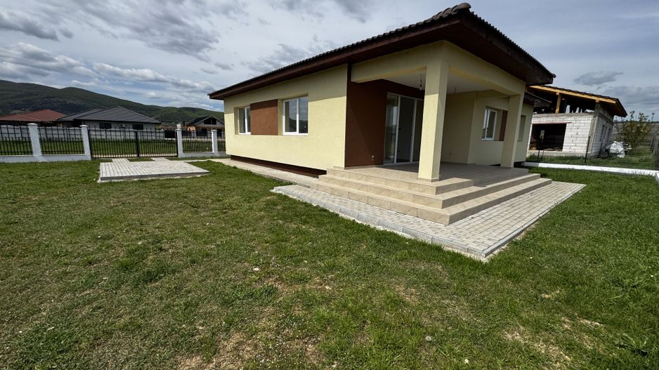 Casa de vânzare în Alba Iulia, zona Micești - Poză 3