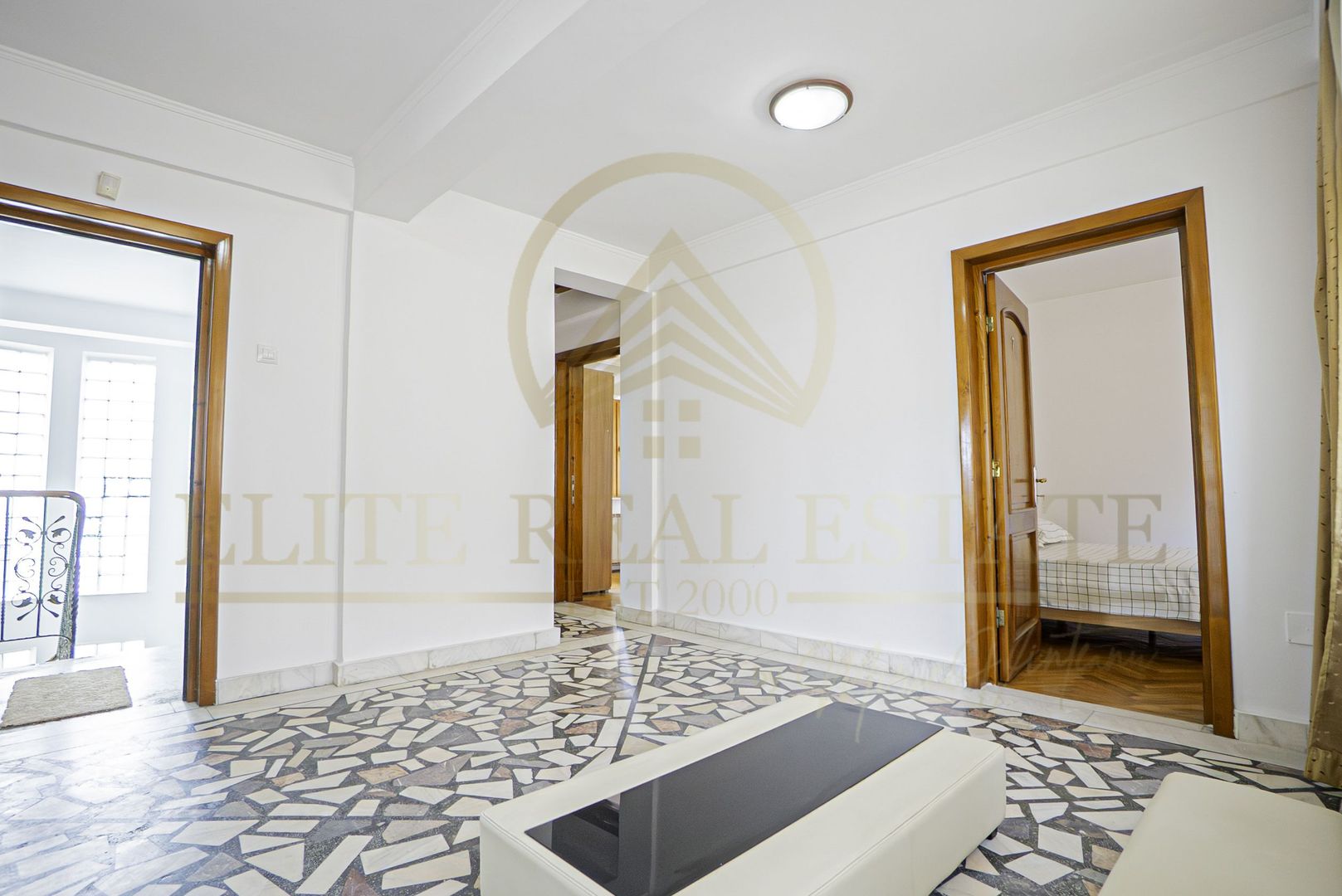 Vila 11 camere in Faleza Nord 400 mp utili, Proprietate rara - Poză 18