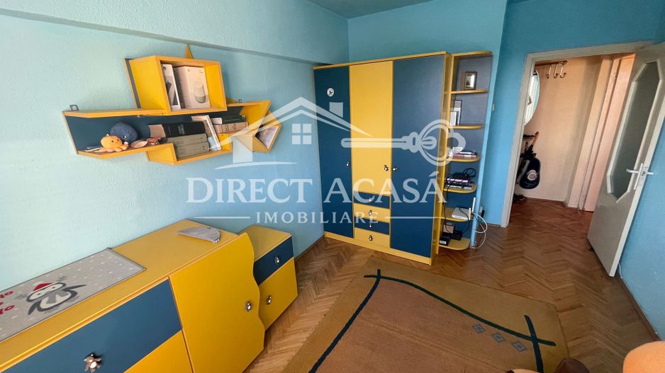 Apartament cu 4 camere de inchiriat-Str Republici-Zona 7 Noiembrie - Poză 2