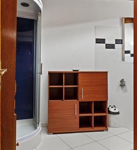 Vilă spațioasă de închiriat 6 camere piscină încălzită zona de Nord - Poză 14