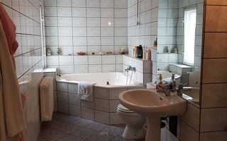 Casa ideala pentru transformare in pensiune - Poză 22