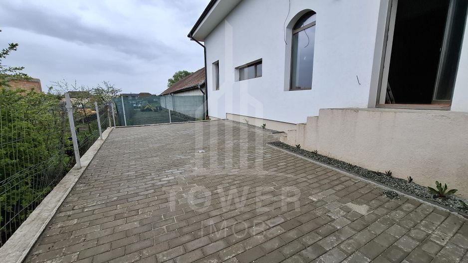 Casa rezidențială cu 7 camere, 3 băi, dressing, pivniță – Sura Mica - Poză 7